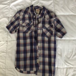Men’s Levi short sleeve snap shirt - Large